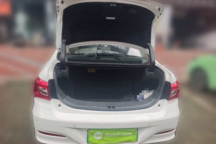 Used BYD Qin New Energy 2015 1.5T Dual-Crown Flagship Plus Edition Trunk