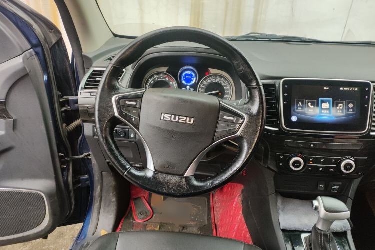 Used Isuzu D-MAX 2020 1.9T Two-Wheel Drive Automatic Comfort Edition China VI Standard RZ4E Hi-Power