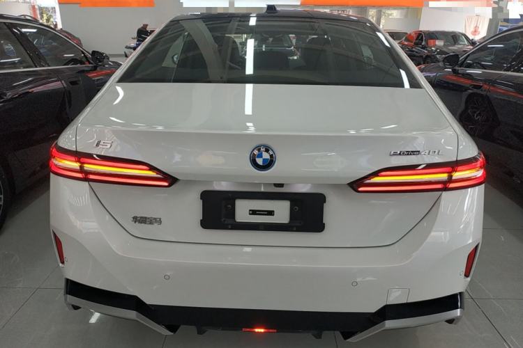 Used BMW i5 2025 eDrive 40L M Sport Package
