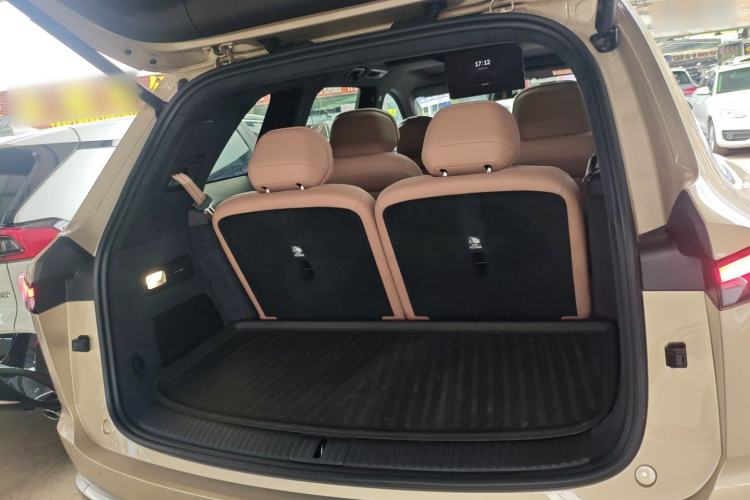 Used ONVO Luxeed L90 2025 Model—Max Six-Seater Version Trunk