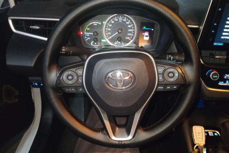 Used Toyota Corolla 2021 Dual-Motor 1.8L E-CVT Elite Edition
