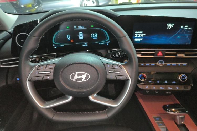 Used Hyundai Elantra 2023 1.5L CVT GLX Elite Edition
