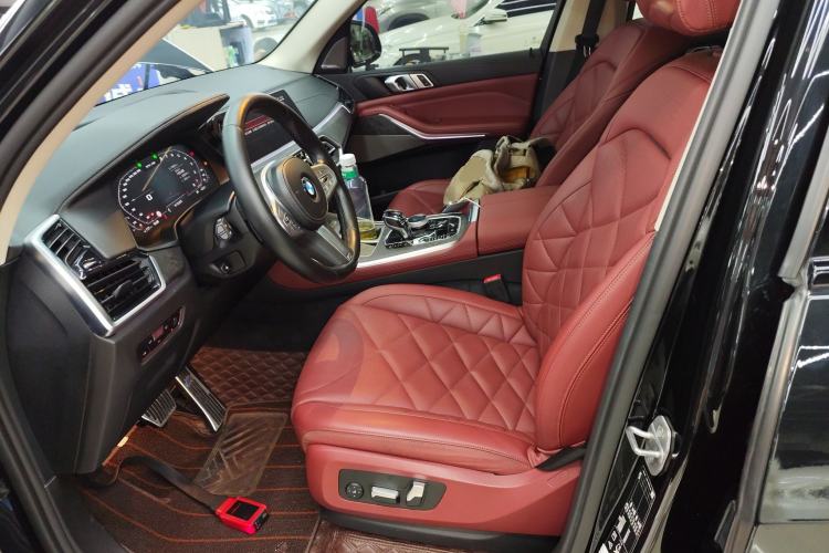 Used BMW X5 2022 Restyled xDrive 30Li Luxury Version M Sport Package
