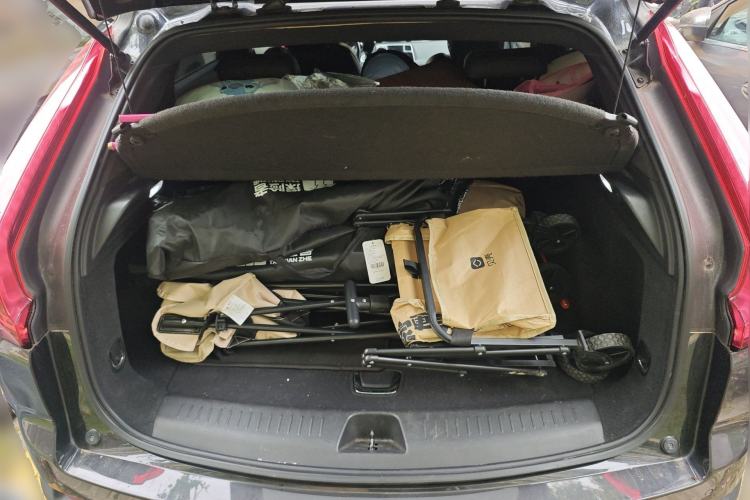 Used Cadillac XT4 2018 28T Two-Wheel Drive Tech Version Trunk