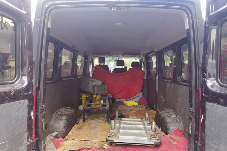 Used Dongfeng Yufeng Yufeng 2023 V9+ 2.0T Automatic Front-Drive Multi-Function Mid-Roof 7/8/9-Seater