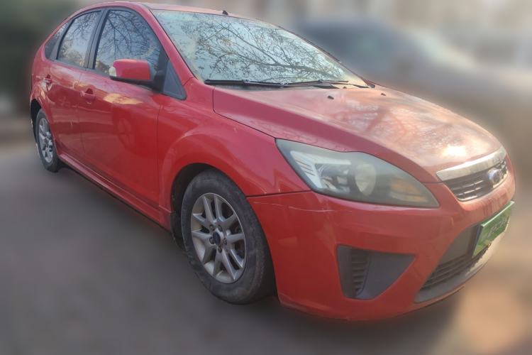 Used Ford Focus 2011 Sedan 1.8L Manual Comfort Model
