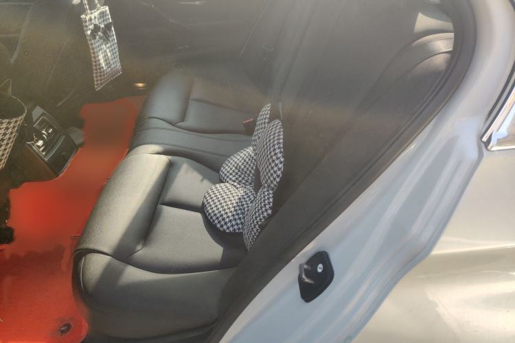 Used BMW 3 Series 2017 320Li Fashion Model Interior 4