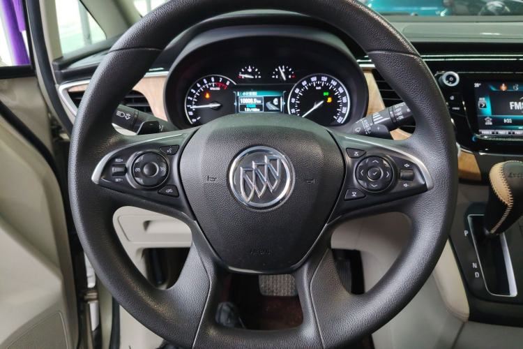 Used Buick GL8 2017 ES 28T Comfort Model China V Standard