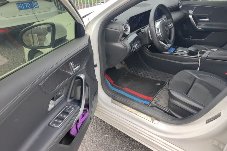 Used Mercedes-Benz A-Class 2022 Revised Version A 200 L Sport Sedan Fashionable Style