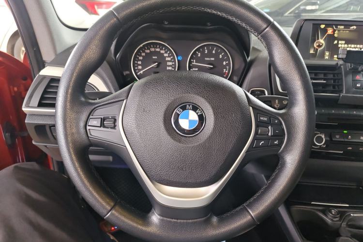 Used BMW 1 Series 2015 118i Urban Design Package Steering Wheel
