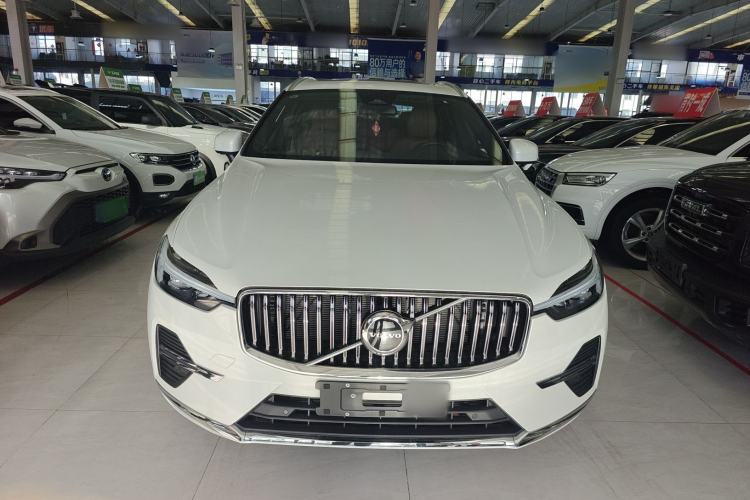 Used Volvo XC60 2025 B5 4x4 Smart Luxury Edition
