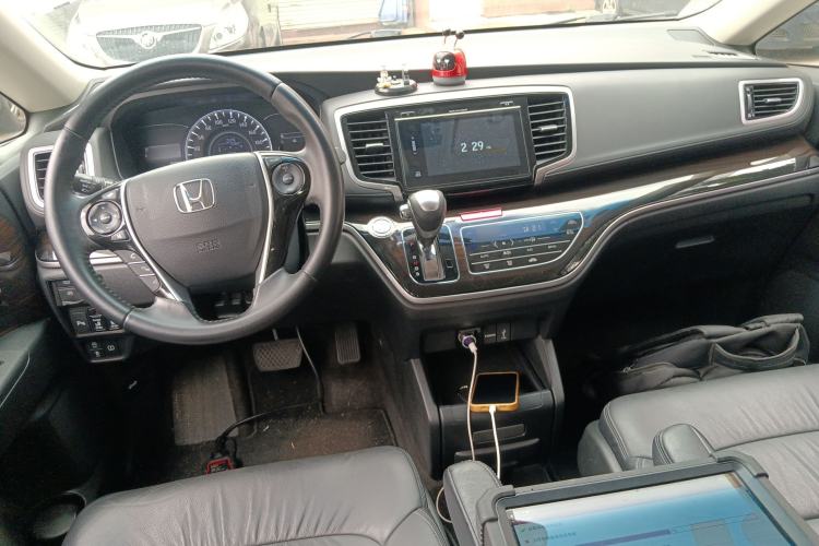 Used Honda Odyssey 2018 2.4L Smart Edition Center Console