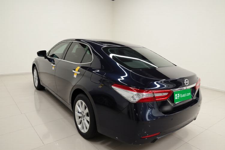 Used Toyota Camry 2018 2.0G Luxury Edition
