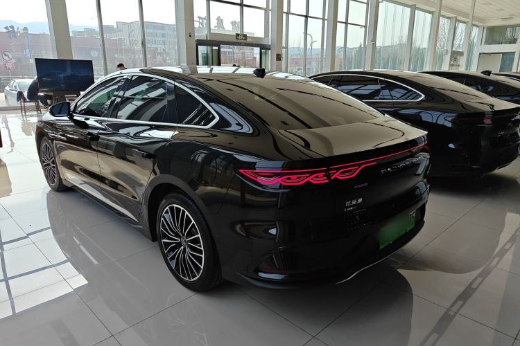 Used BYD Han 2025 DM-i Intelligent Driving Edition 125KM LiDAR Flagship Model