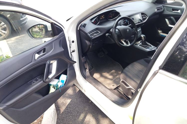 Used Peugeot 308S 2015 1.2T Automatic Jingchi Edition Driver Seat