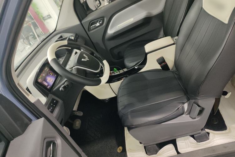 Used Wuling Hongguang MINIEV 2022 Macaron Premium Model – Lithium Iron Phosphate Left Front Seat