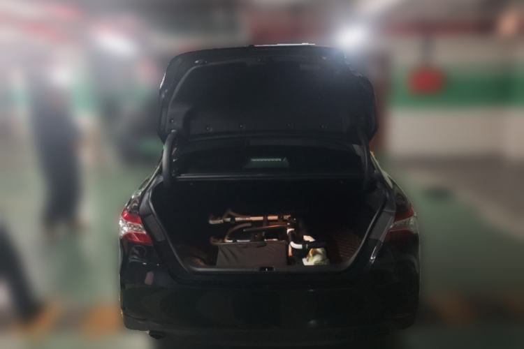 Used Toyota Camry 2021 2.0G Luxury Edition
