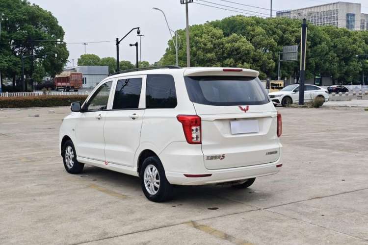 Used Wuling Hongguang 2019 1.5L S Standard Version China VI LAR