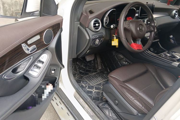 Used Mercedes-Benz GLC 2018 GLC 260 4MATIC Luxury Model