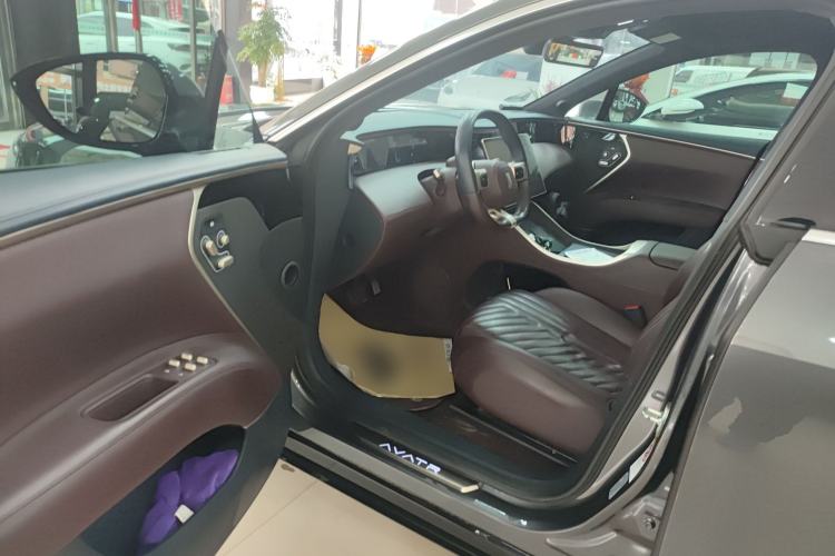 Used Avatr 11 2023 HarmonyOS Version Smart Enjoyment Upgrade Model 90-Degree Rear-Wheel Drive Edition