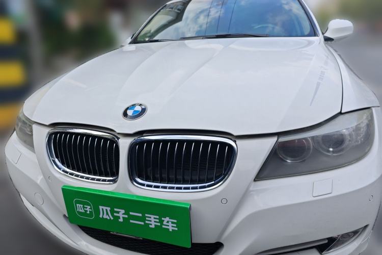 Used BMW 3 Series 2011 320i Luxury Edition Front