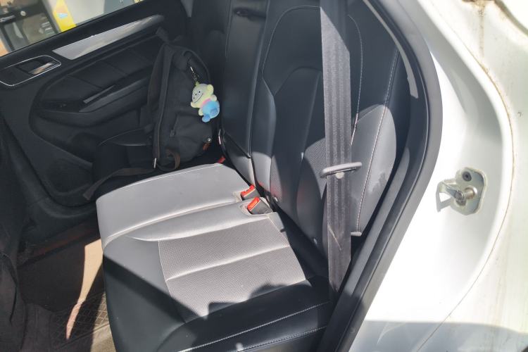 Used Roewe RX5 2016 20T Two-Wheel Drive Manual Transmission Internet Smart Edition
