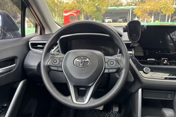 Used Toyota FRONTLANDER 2024 2.0L CVT Luxury Edition
