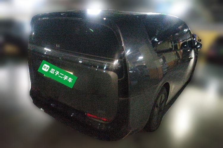 Used Li Auto MEGA 2024 Ultra Model
