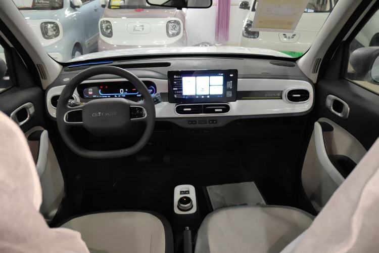 Used Geely Galaxy Panda 2025 210 km – Yuanqi Bear Center Console