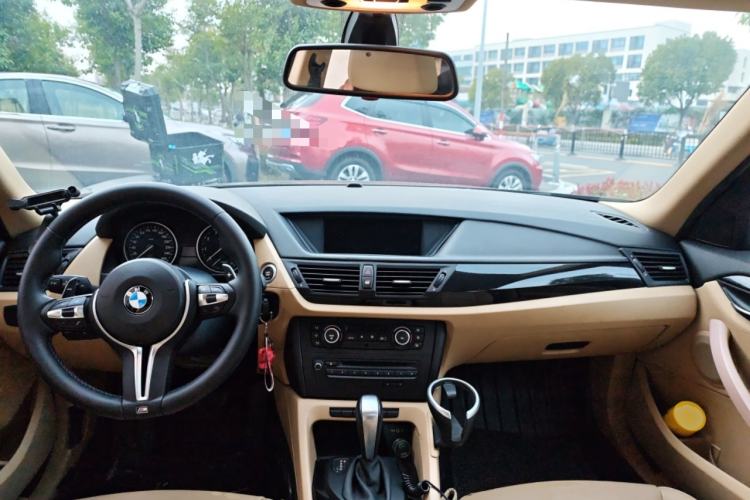 Used BMW X1 2010 xDrive25i
