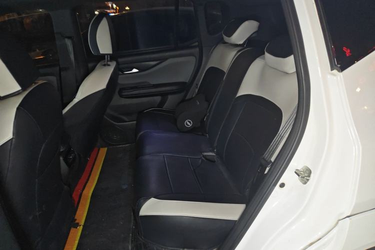 Used Hycan Z03 2022 510 km Range Trendy Cool Version 160 kW 61.13 kWh Left Rear Seat