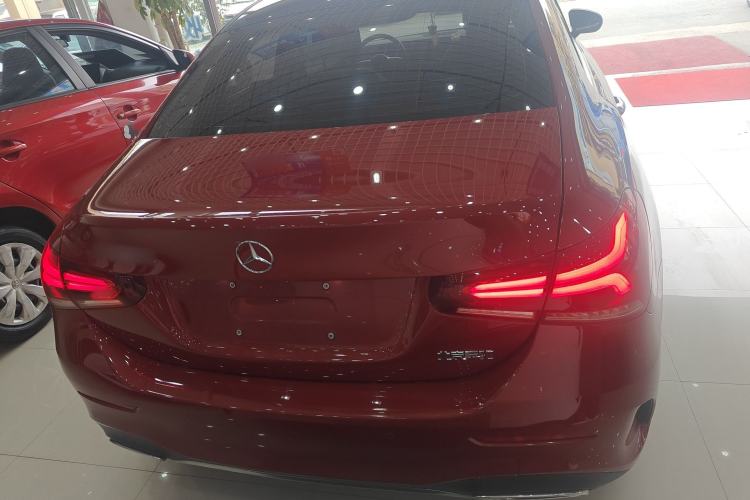 Used Mercedes-Benz A-Class 2020 Restyled A 200 L Sport Sedan Fashion Version
