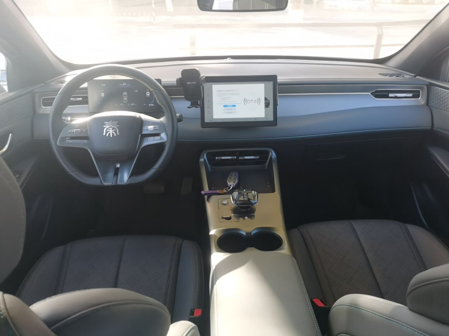 BYD Qin PLUS 2025 DM-i Smart Drive 55KM Leading Model — снимка 12
