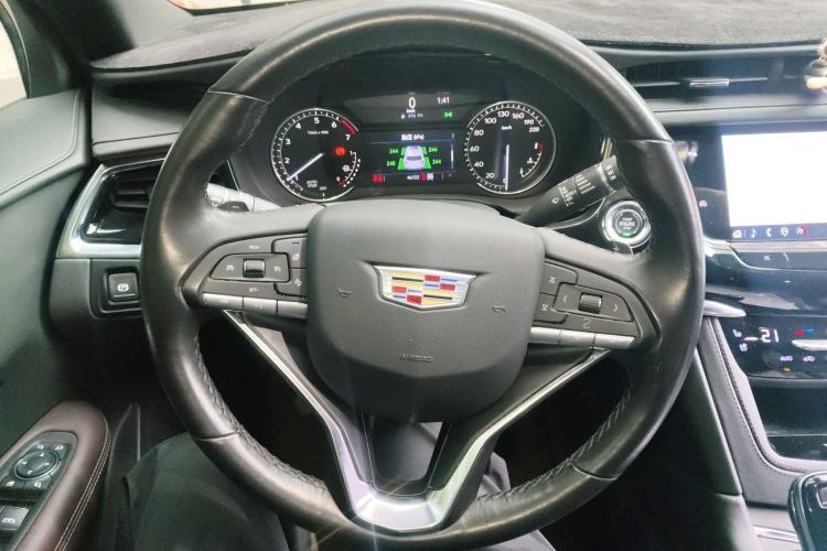 Used Cadillac XT6 2021 2.0T Six-Seater Four-Wheel-Drive Luxury Version