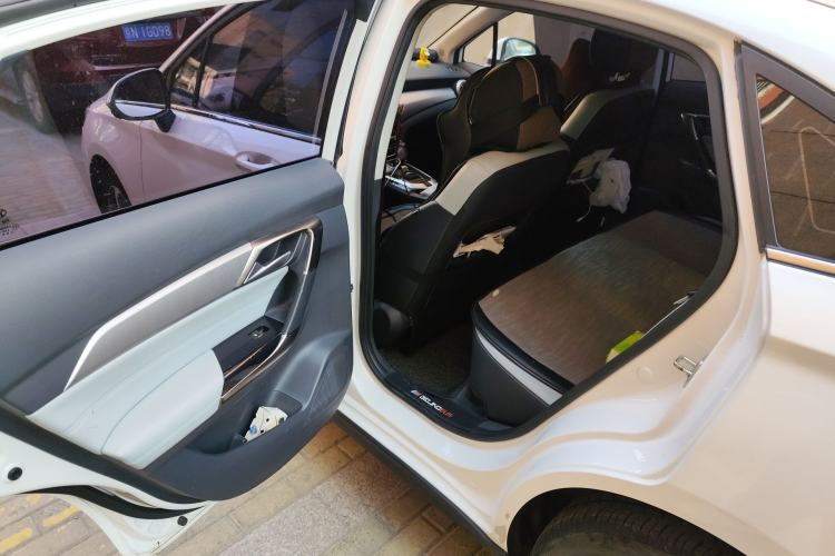 Used BAIC Beijing EU5 2018 R550 Smart Trend Edition Left Rear Seat