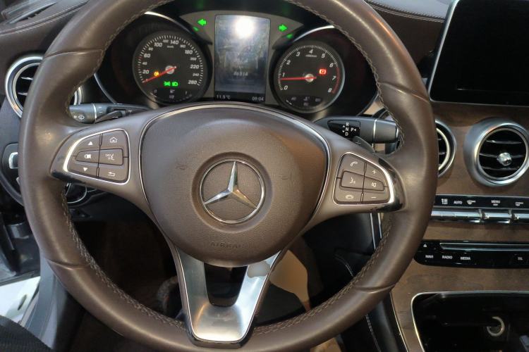 Used Mercedes-Benz GLC 2017 GLC 300 4MATIC Sport Edition Steering Wheel