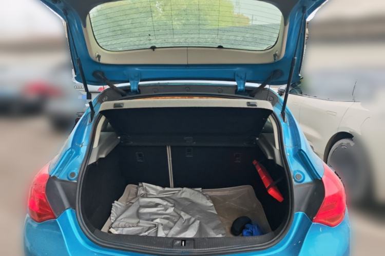 Used Buick GT 2010 XT 1.6L Automatic Fashion Edition