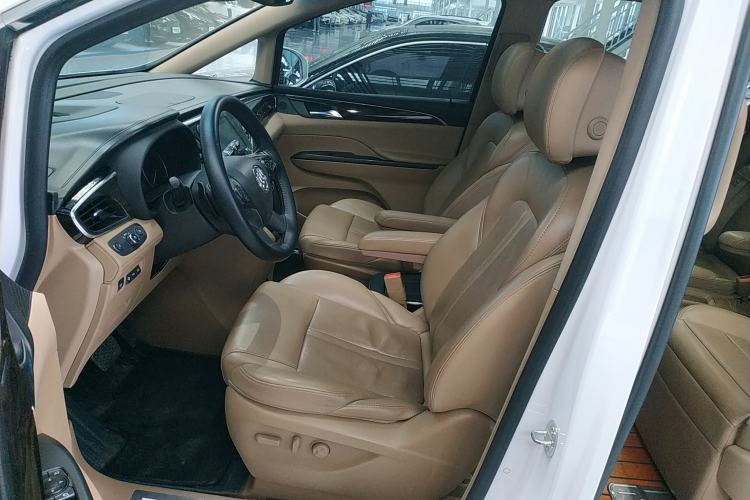 Used Buick GL8 2017 ES 28T Flagship Model China V Standard
