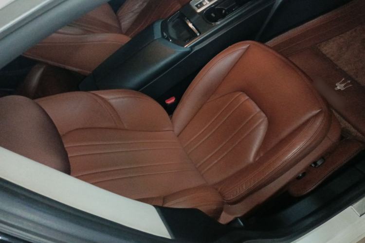 Used Maserati Ghibli 2014 3.0T Standard Edition Right Front Seat