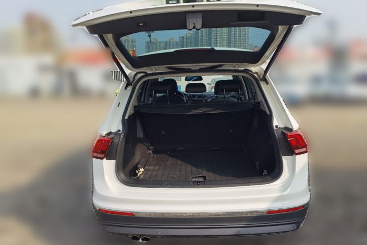 Used Volkswagen Tiguan L 2018 330TSI Automatic Two-Wheel Drive Luxury Edition