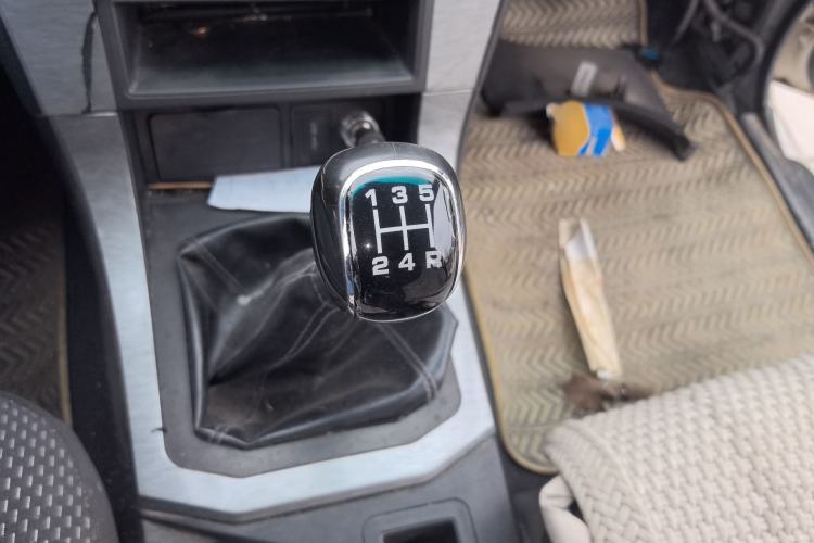 Used Foton Sapporo 2015 2.4L 2WD Comfort Edition 5555 Long G69S4M