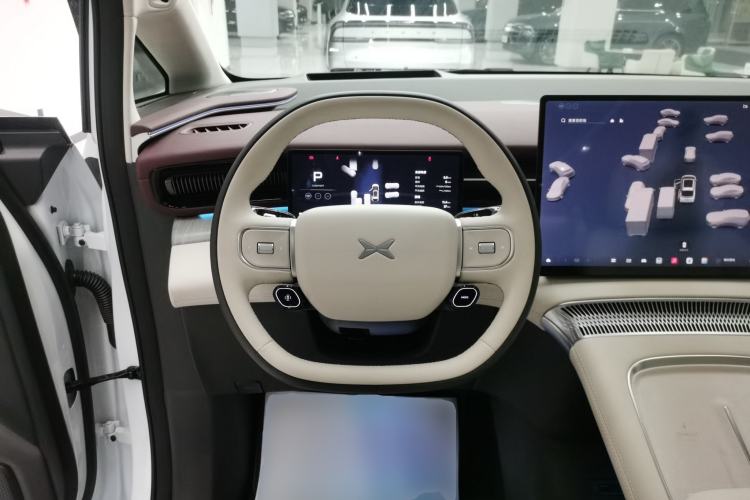 Used XPeng X9 2026 Model—Range-Extended Version 1602 Ultra