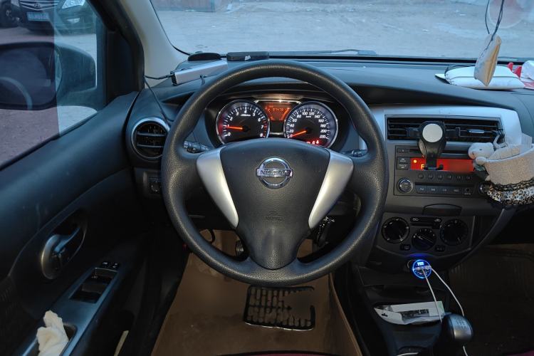 Used Nissan Livina 2013 Jingrui 1.6XL Manual Comfort Edition Steering Wheel