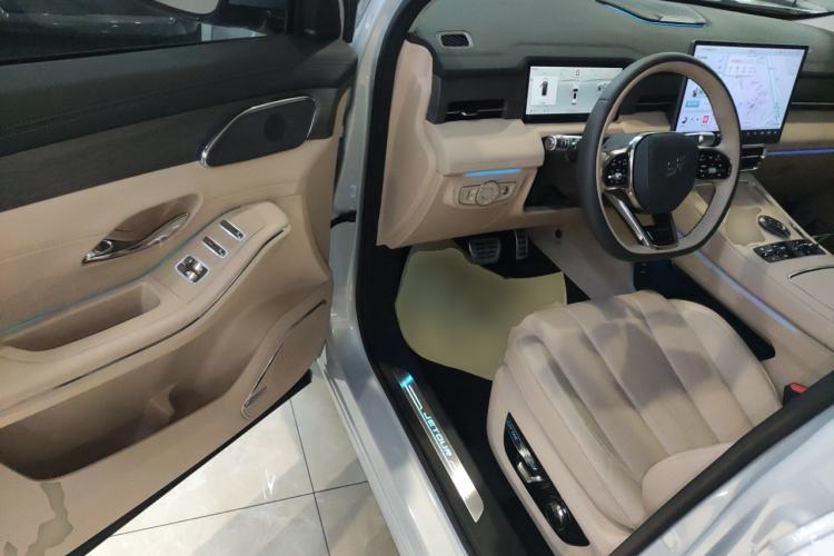 Used JETOUR Shanhai Shanhai L9 2025 1.5TD 2DHT Flagship Edition 6 Seats
