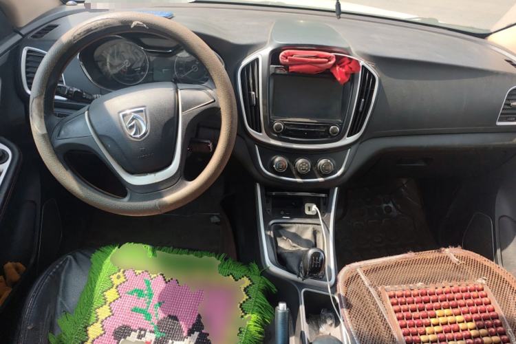 Used Baojun 560 2015 1.8L manual Comfort trim level
