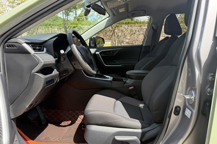 Used Toyota Wildlander 2023 2.0L CVT Two-Wheel Drive Leading Edition