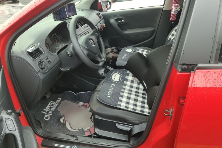 Used Volkswagen Polo 2014 1.6L Automatic Comfort Edition Left Front Seat