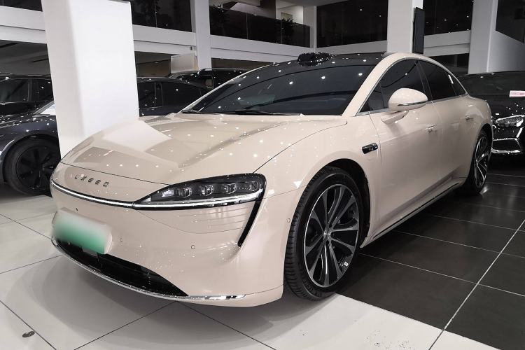 Used Hima Luxeed S7 2025 705 km Max