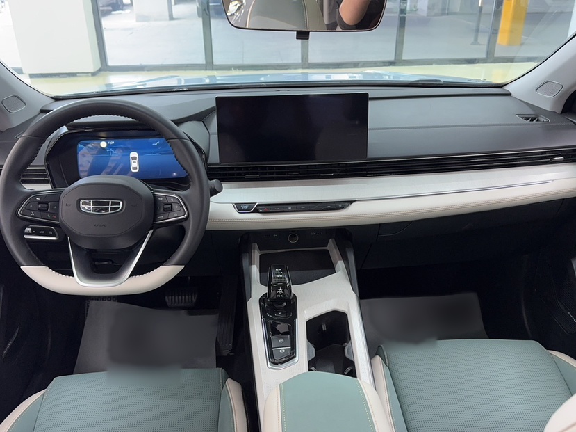 Geely Auto Emgrand L HiP 2022 1.5TD-DHT Pro 100KM Super Rui — снимка 15