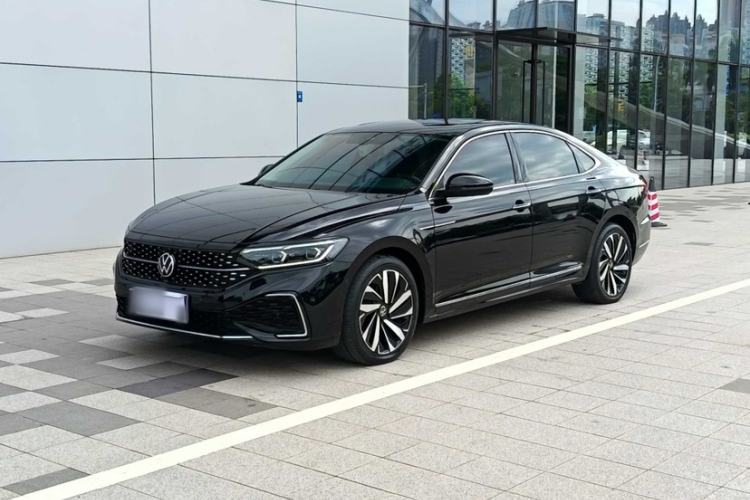 Used Volkswagen Passat 2022 330TSI Starry Luxury Edition